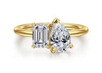 14K Yellow Gold Toi et Moi Pear Shape Diamond Engagement Ring